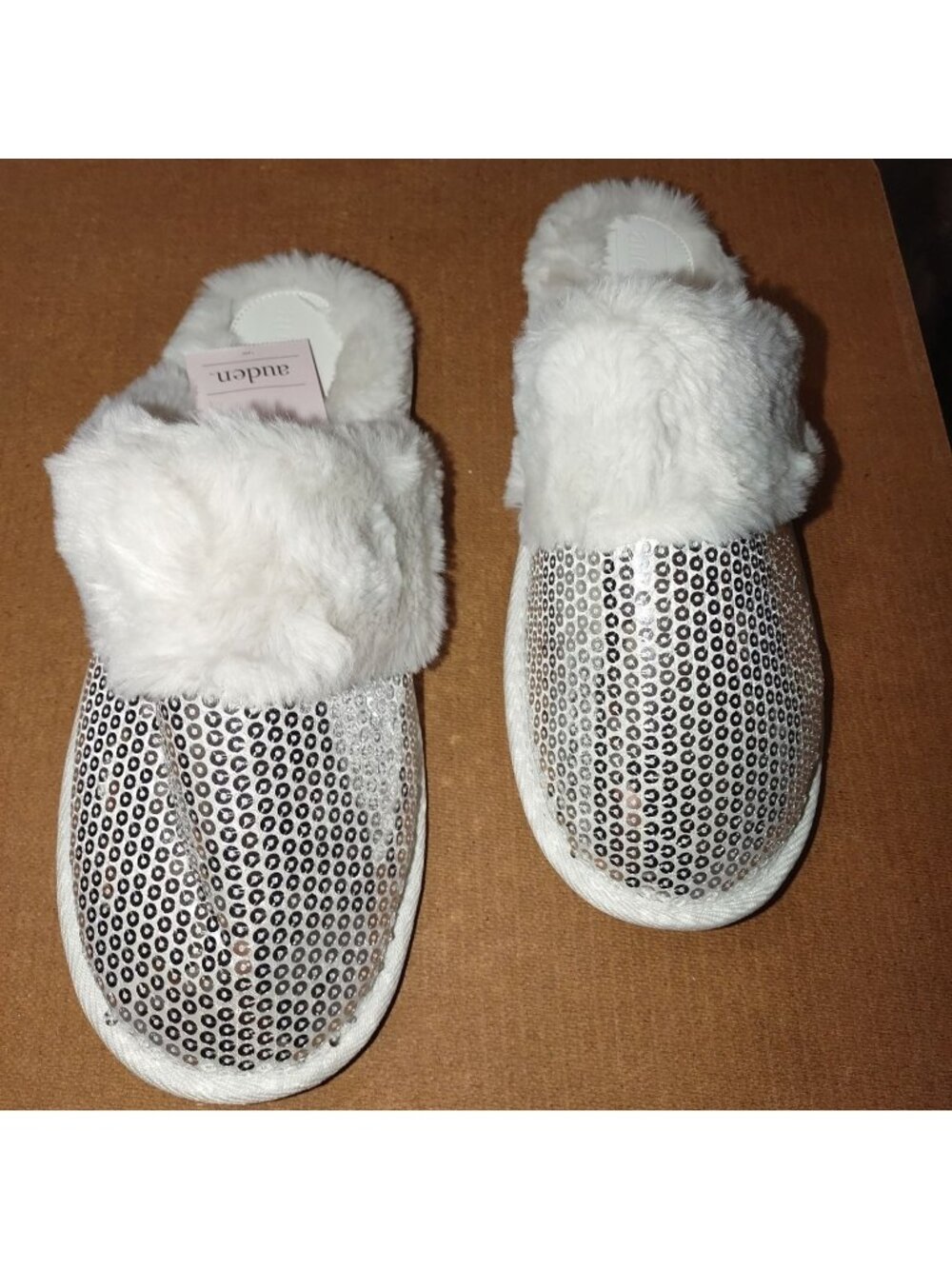 Auden Silver/White Faux Fur Lined Slippers W/ Metallic Pattern Size 11/12